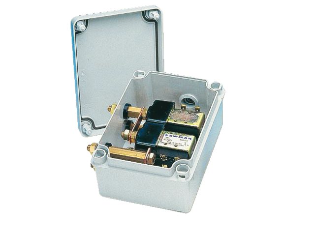 Lewmar, Dual Relay Box, (68000130)